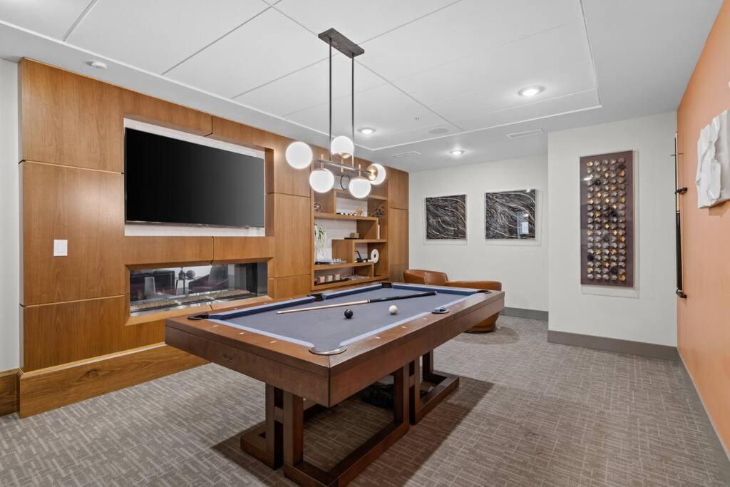Beverly Hills Suite Penthouse The Gulch Nashville Buitenkant foto