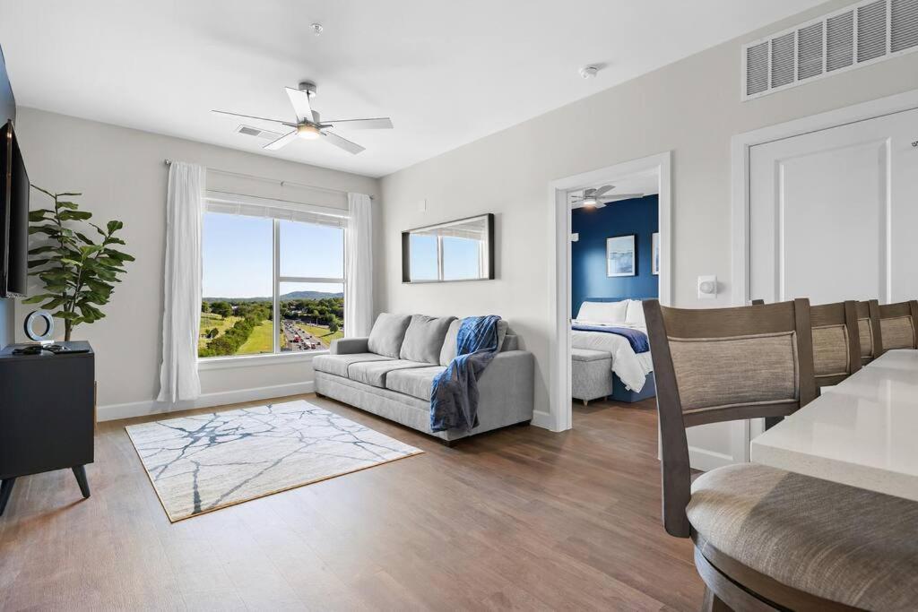 Beverly Hills Suite Penthouse The Gulch Nashville Buitenkant foto