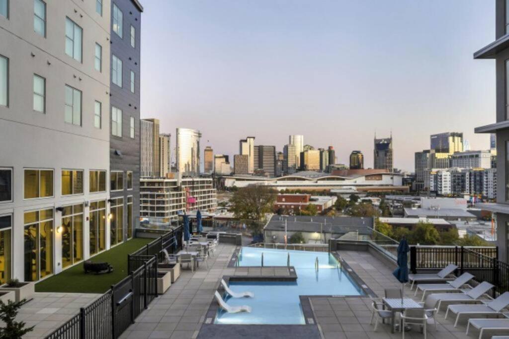 Beverly Hills Suite Penthouse The Gulch Nashville Buitenkant foto